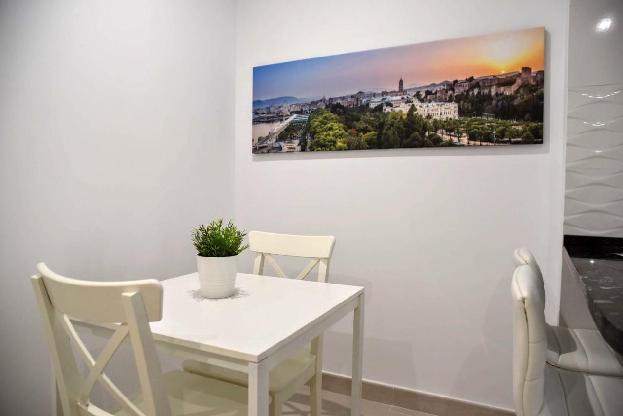 Cozy Apartment City Center มาลากา ภายนอก รูปภาพ